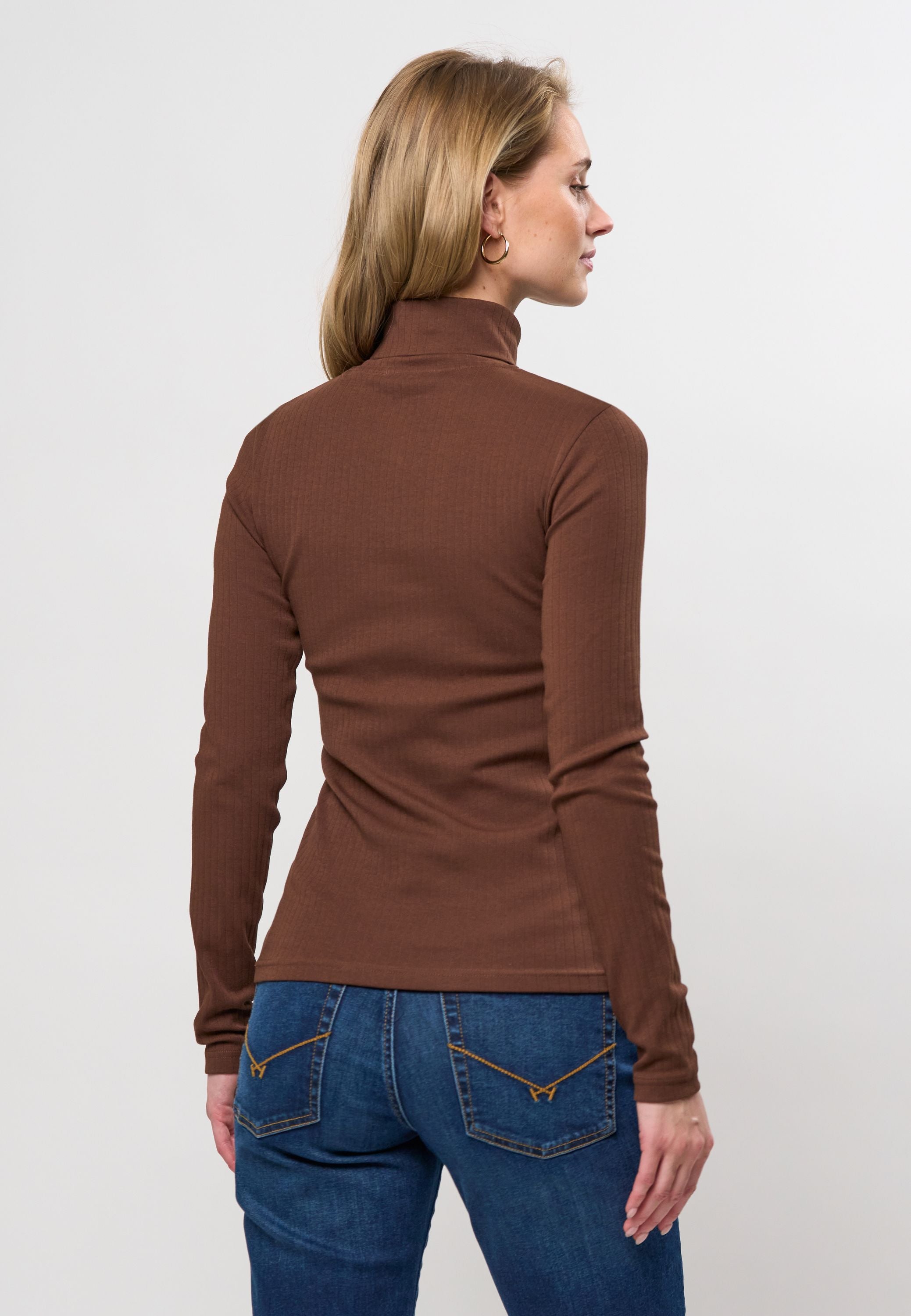 UWKarla Rib Turtleneck