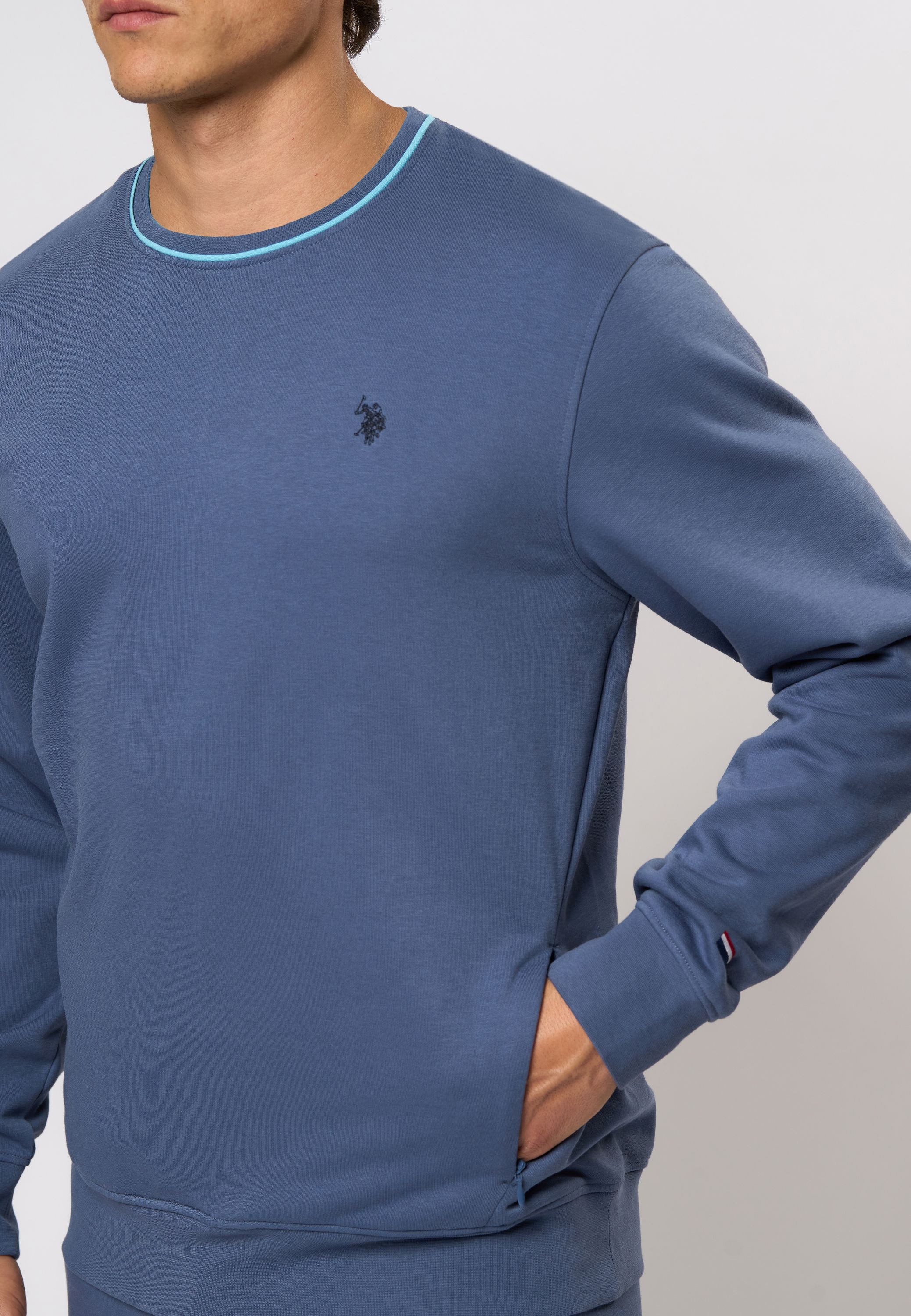 UMTai Sweatshirt