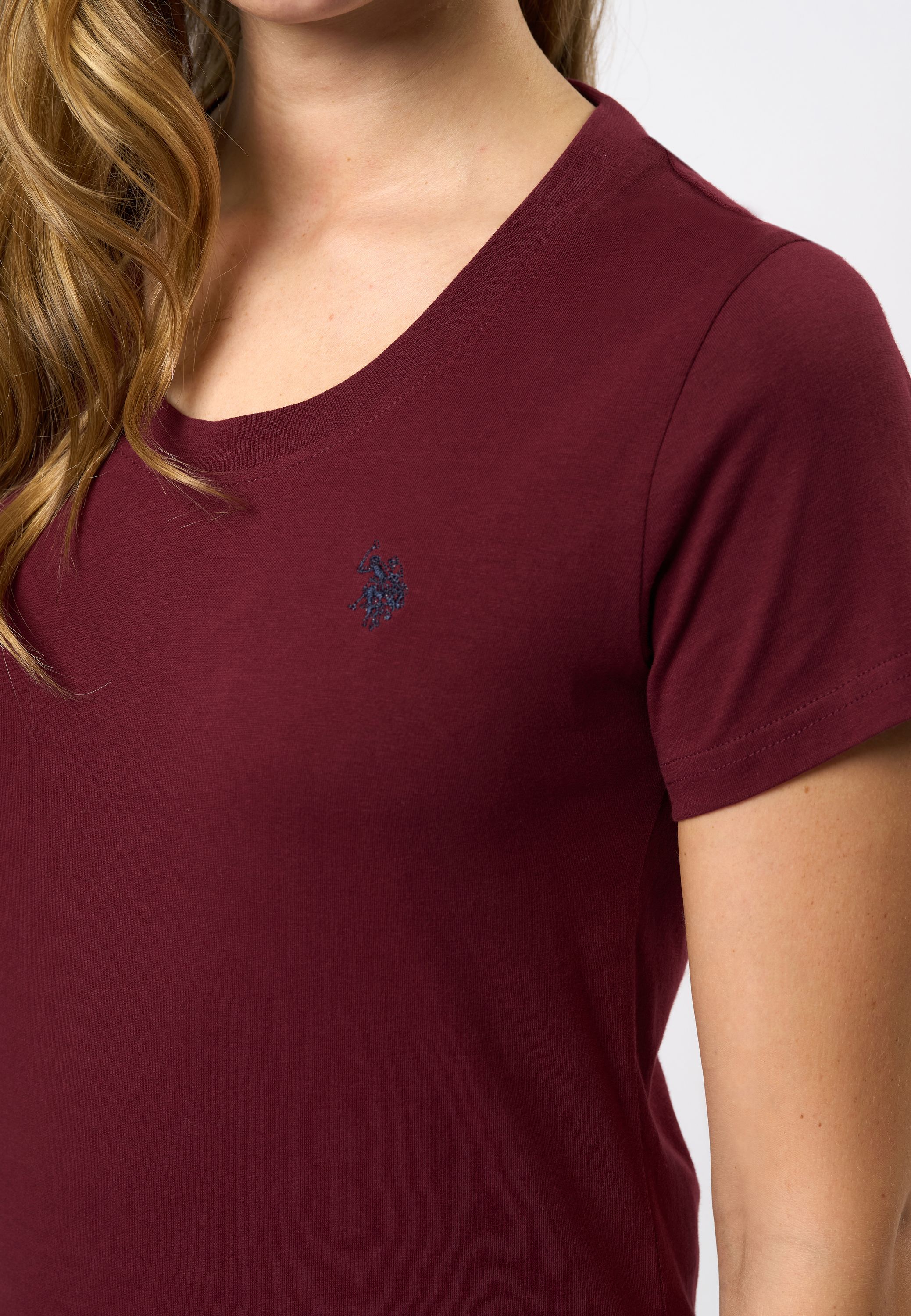 UWAmy Slim Fit T-shirt