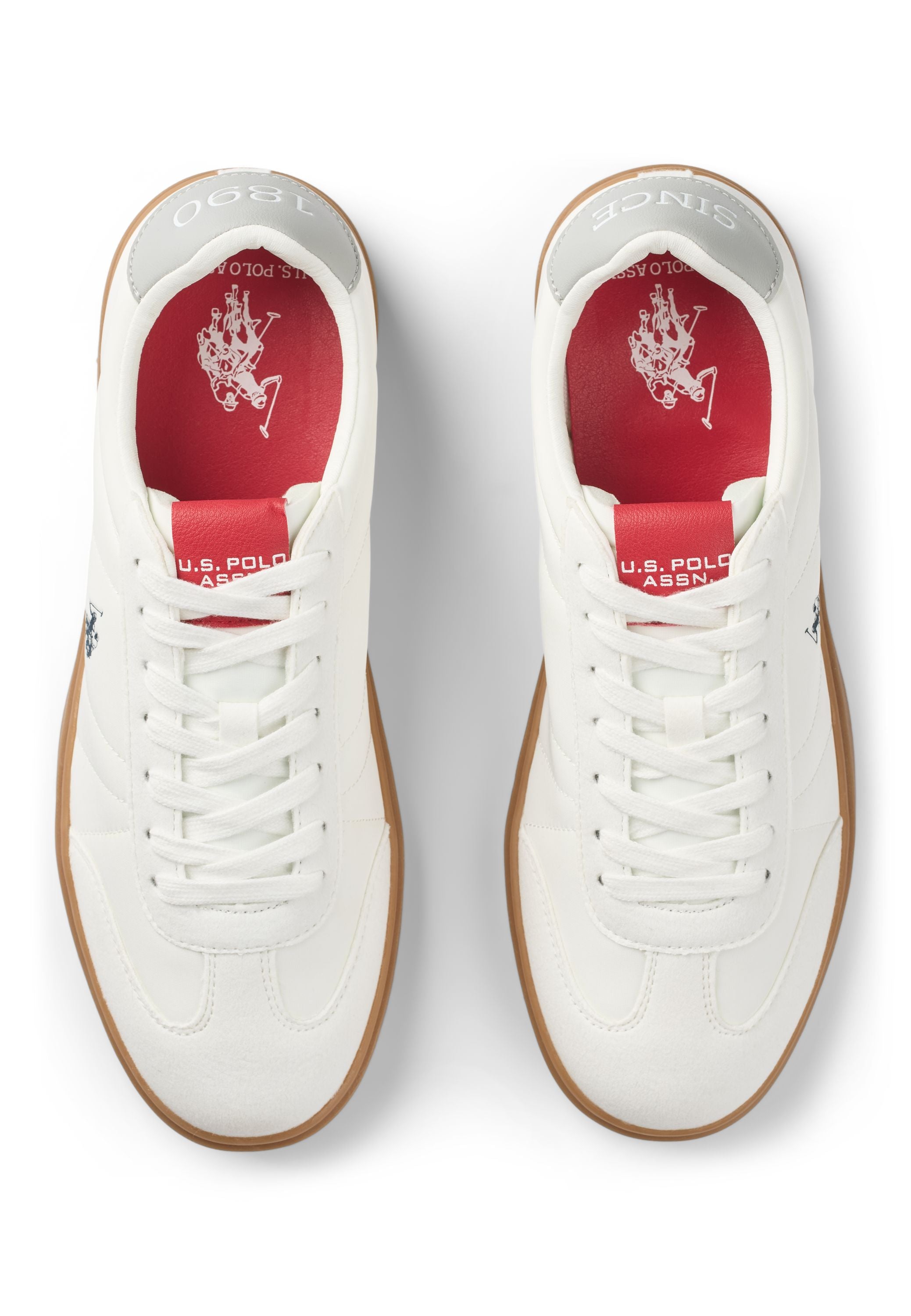 UMByron Sneakers