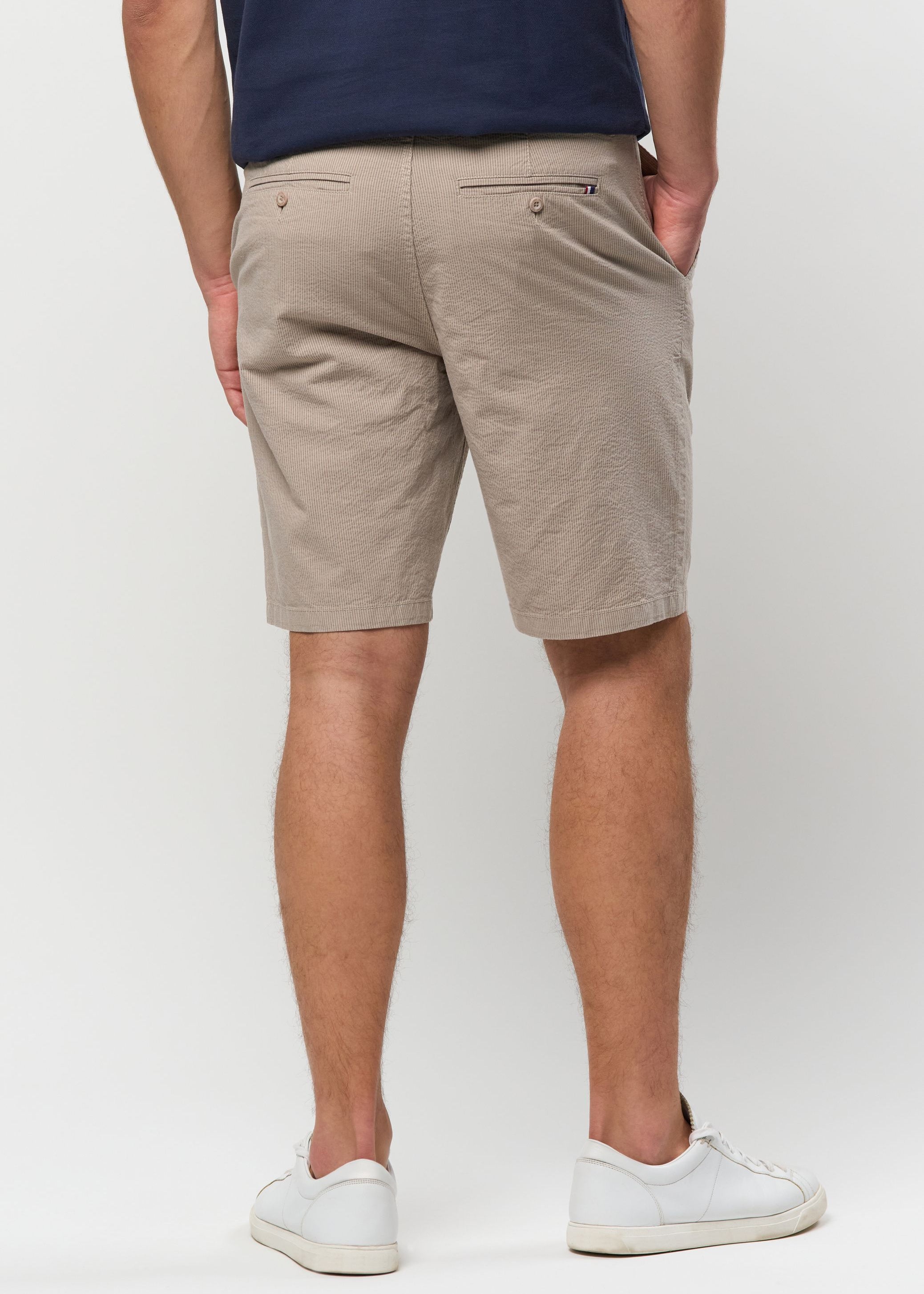 UMChris Striped Shorts