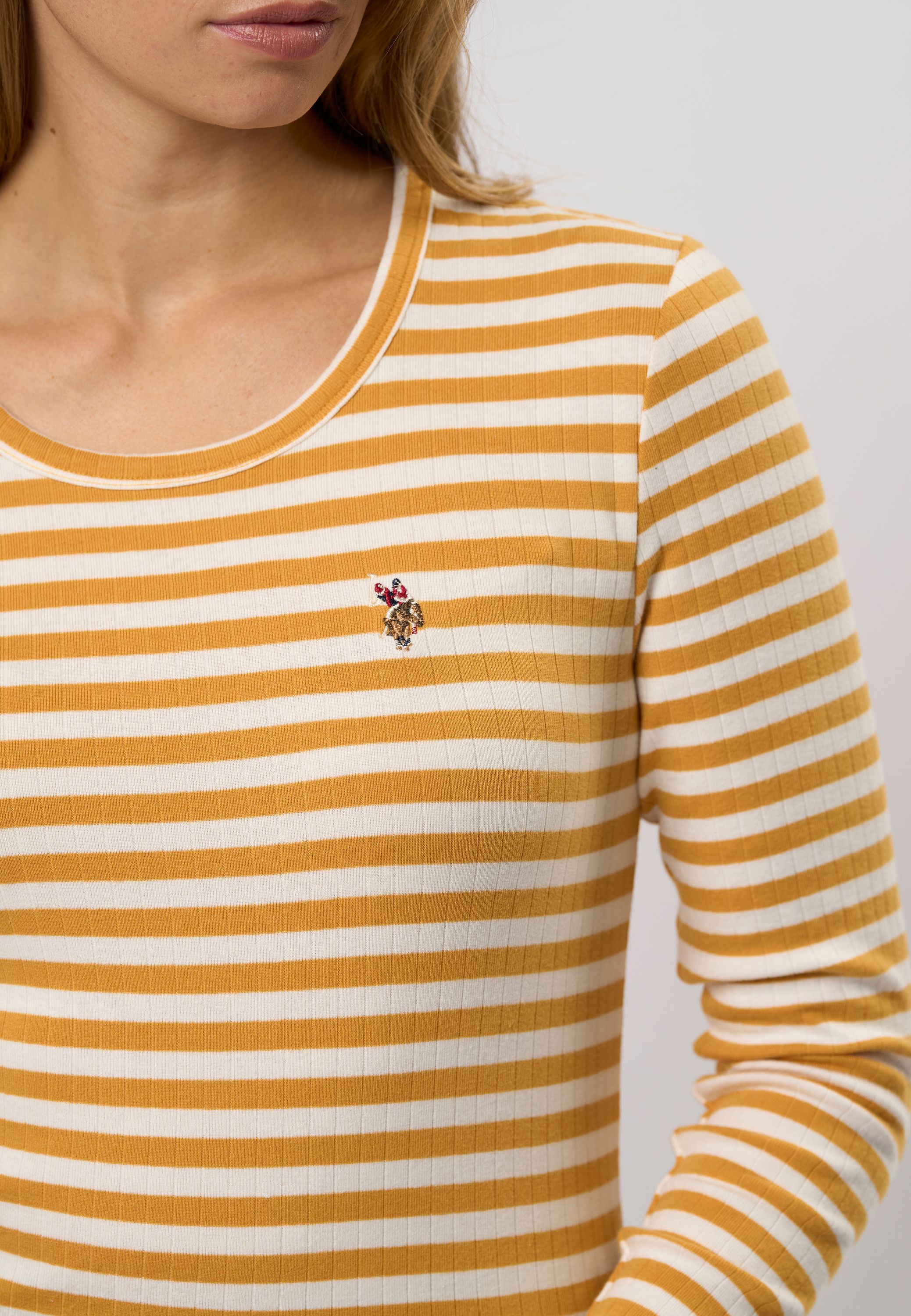 UWChanett Long Sleeve T-shirt