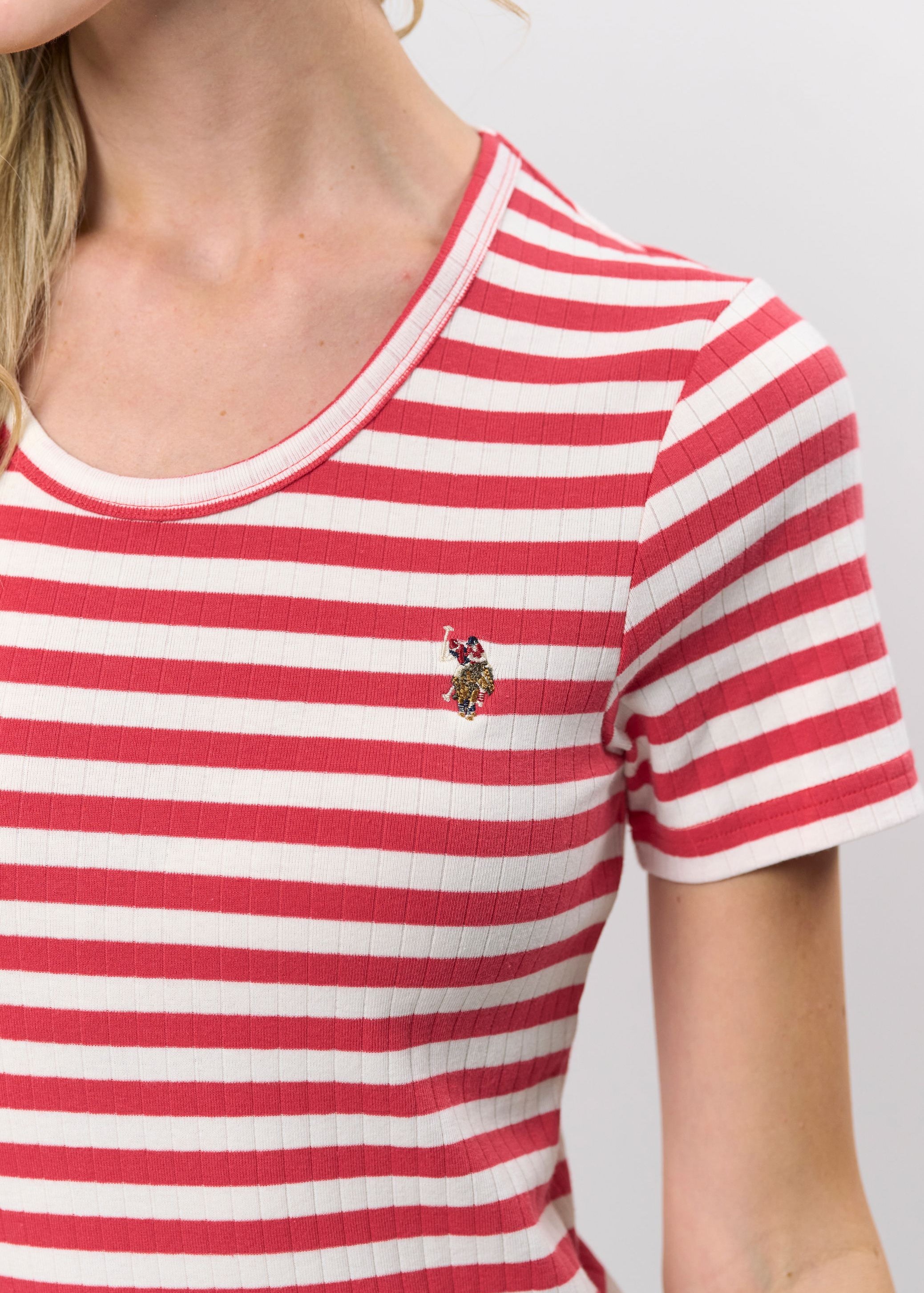 UWCarla T-shirt