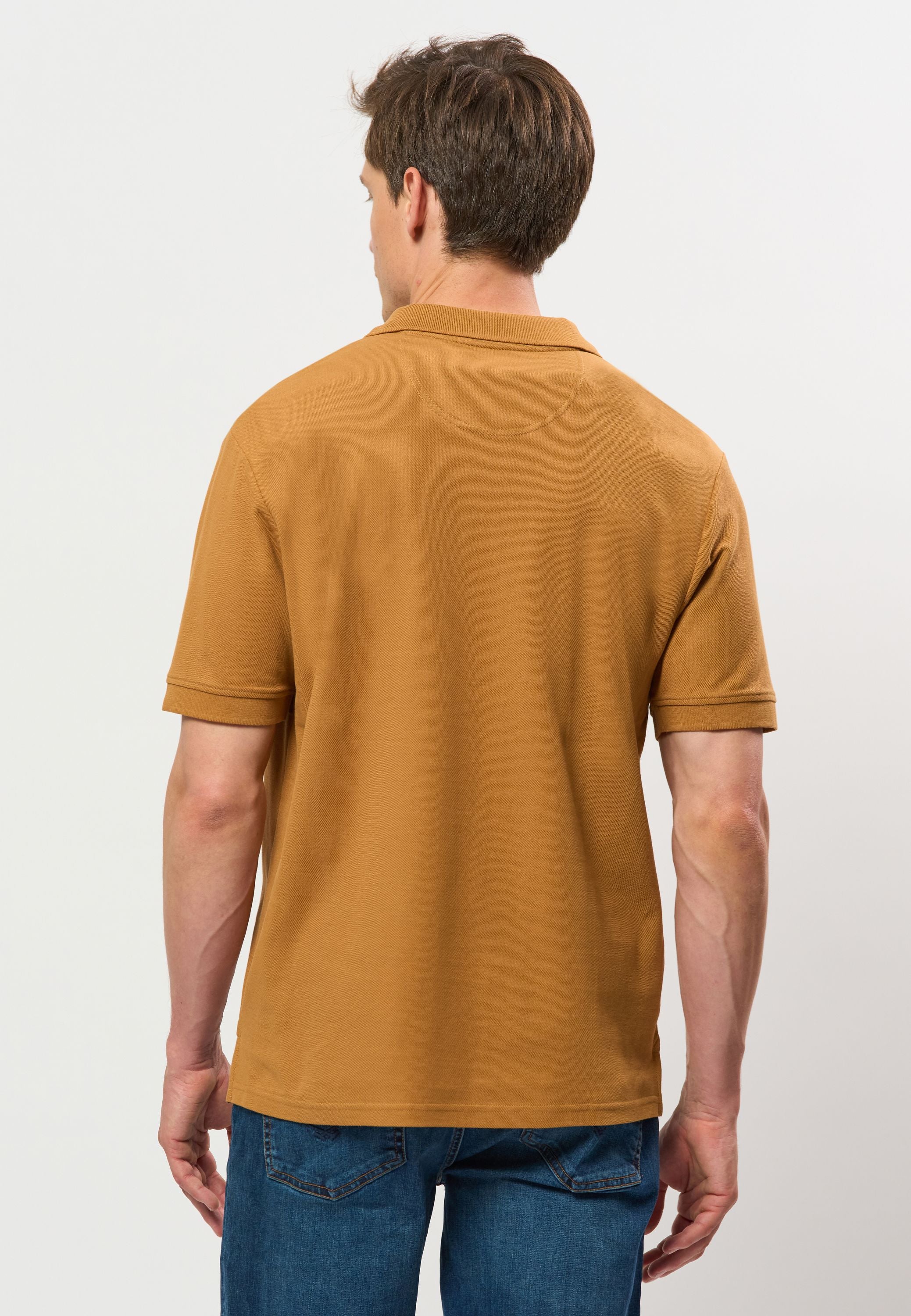 UMAlfred Polo
