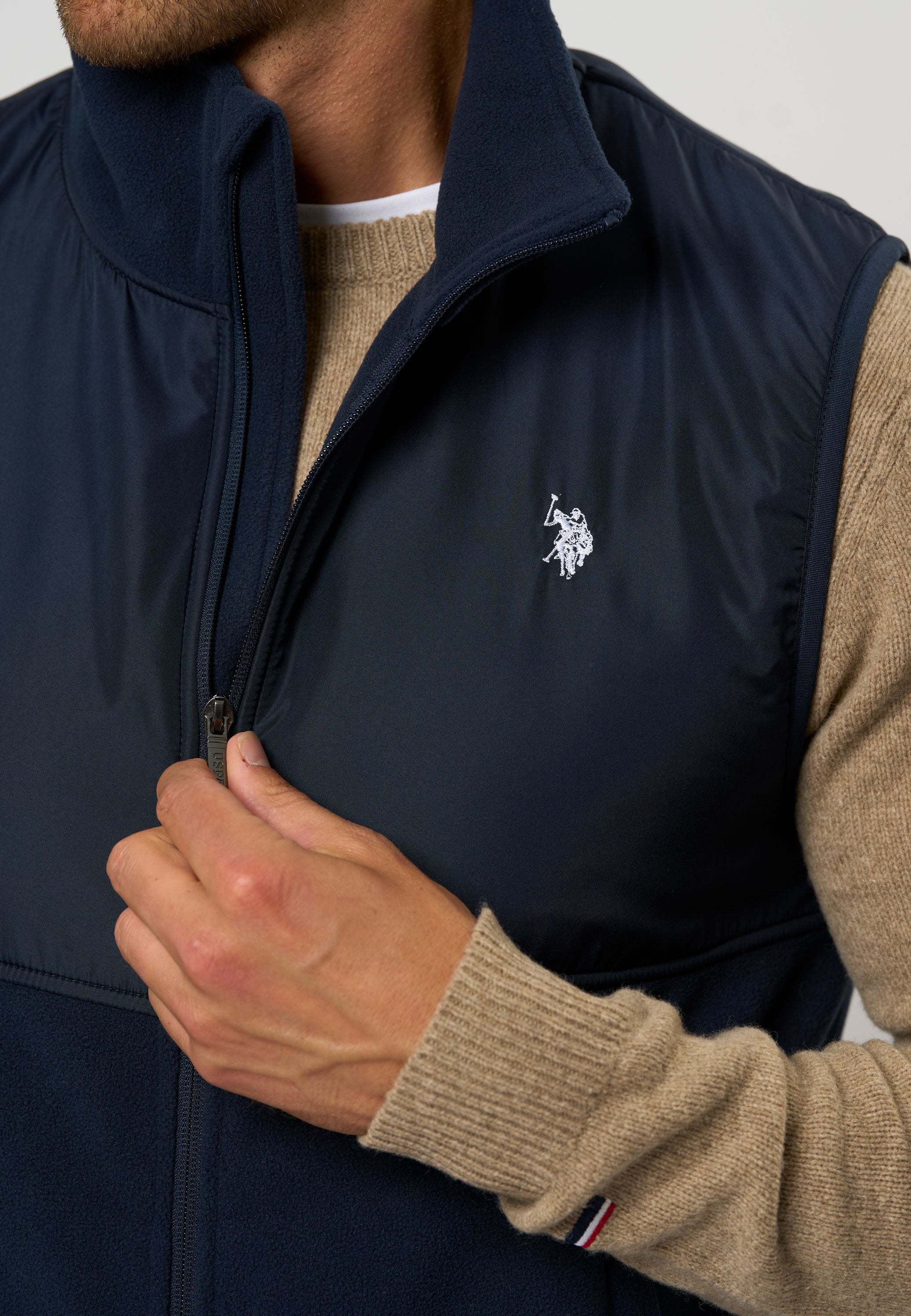 UMWesti fleece vest