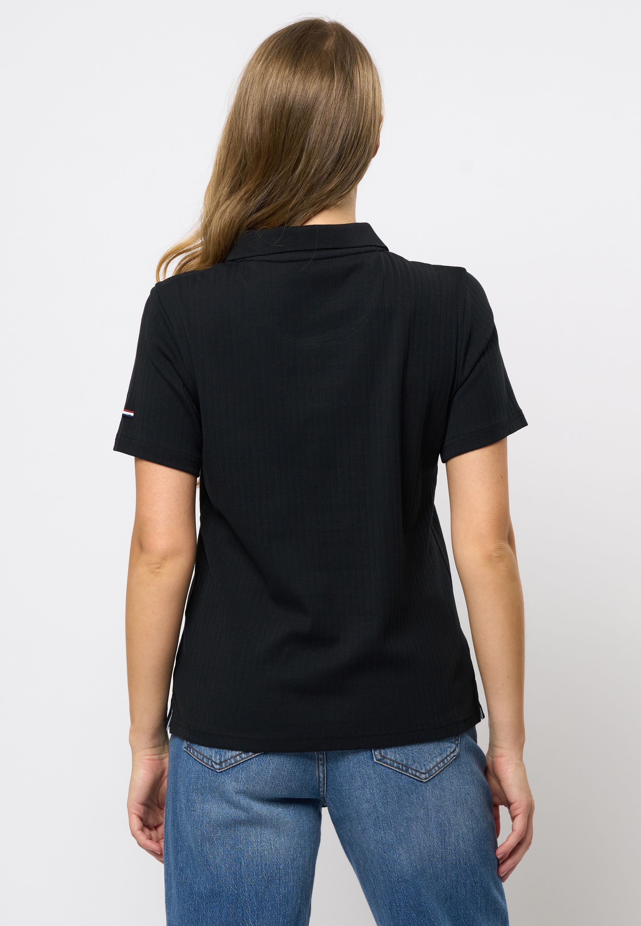 UWHelga Polo