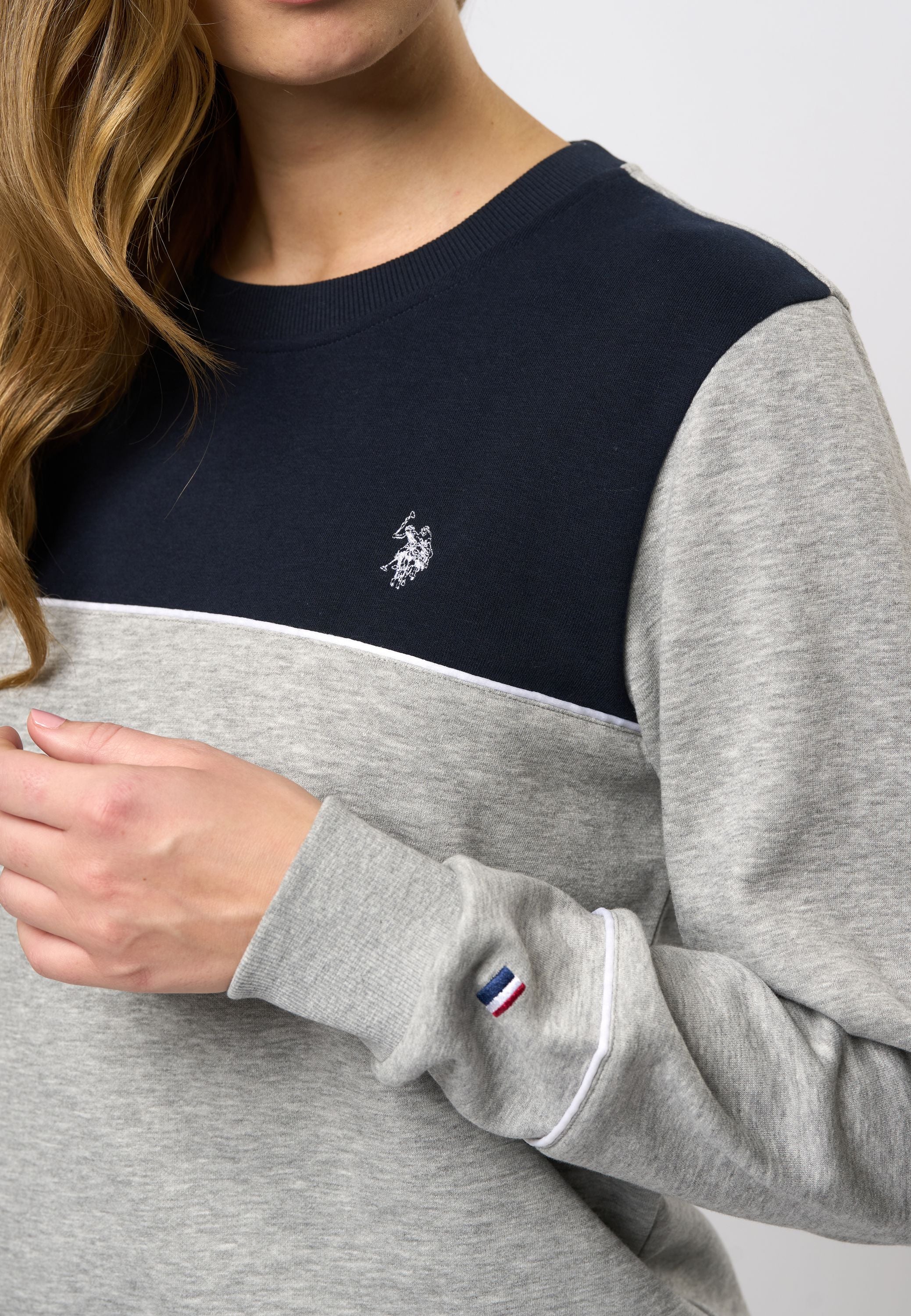 UWKora Sweatshirt