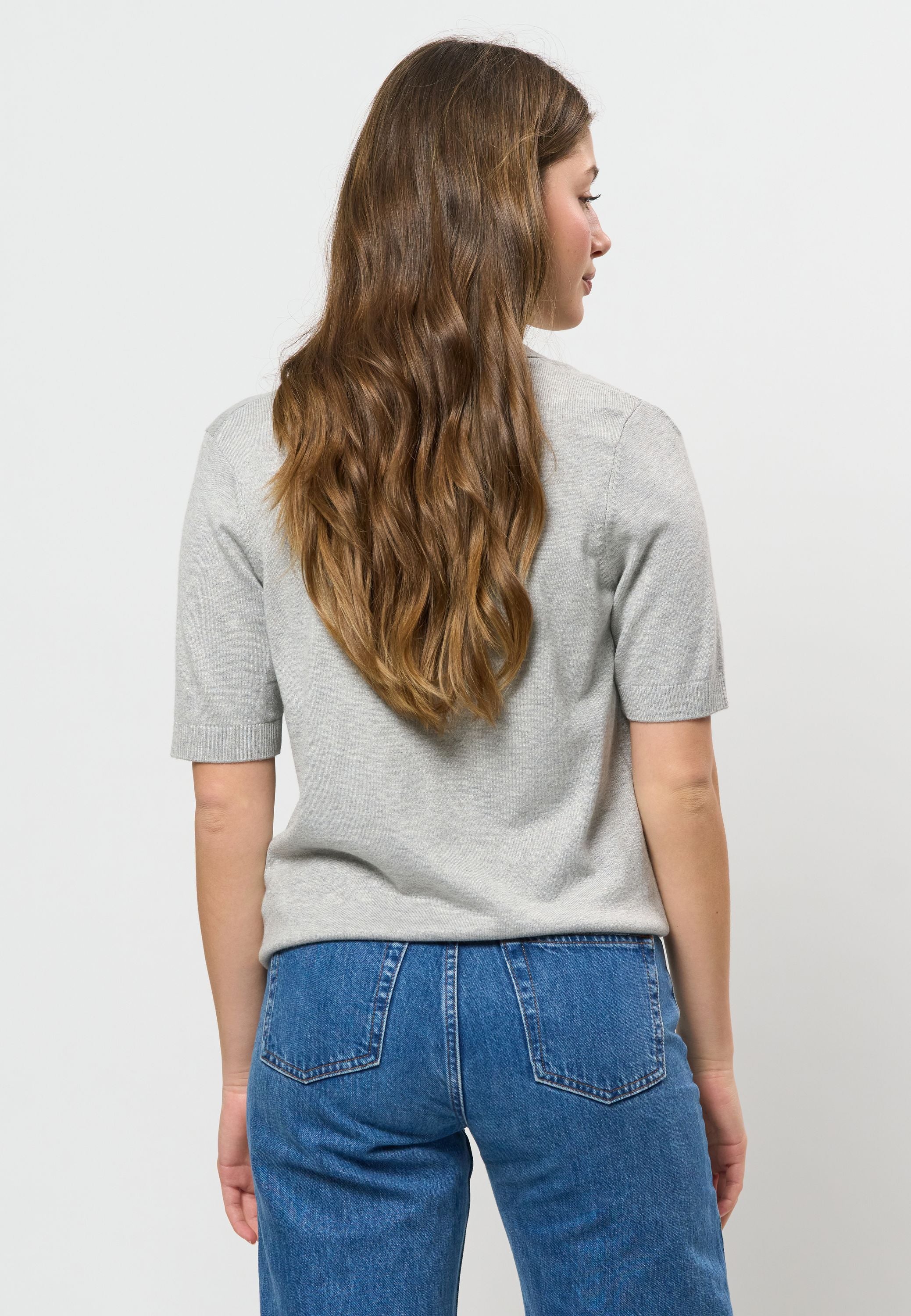 UWLilwan Short Sleeve Knit