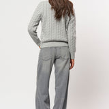 UWLibbi V-neck Knit