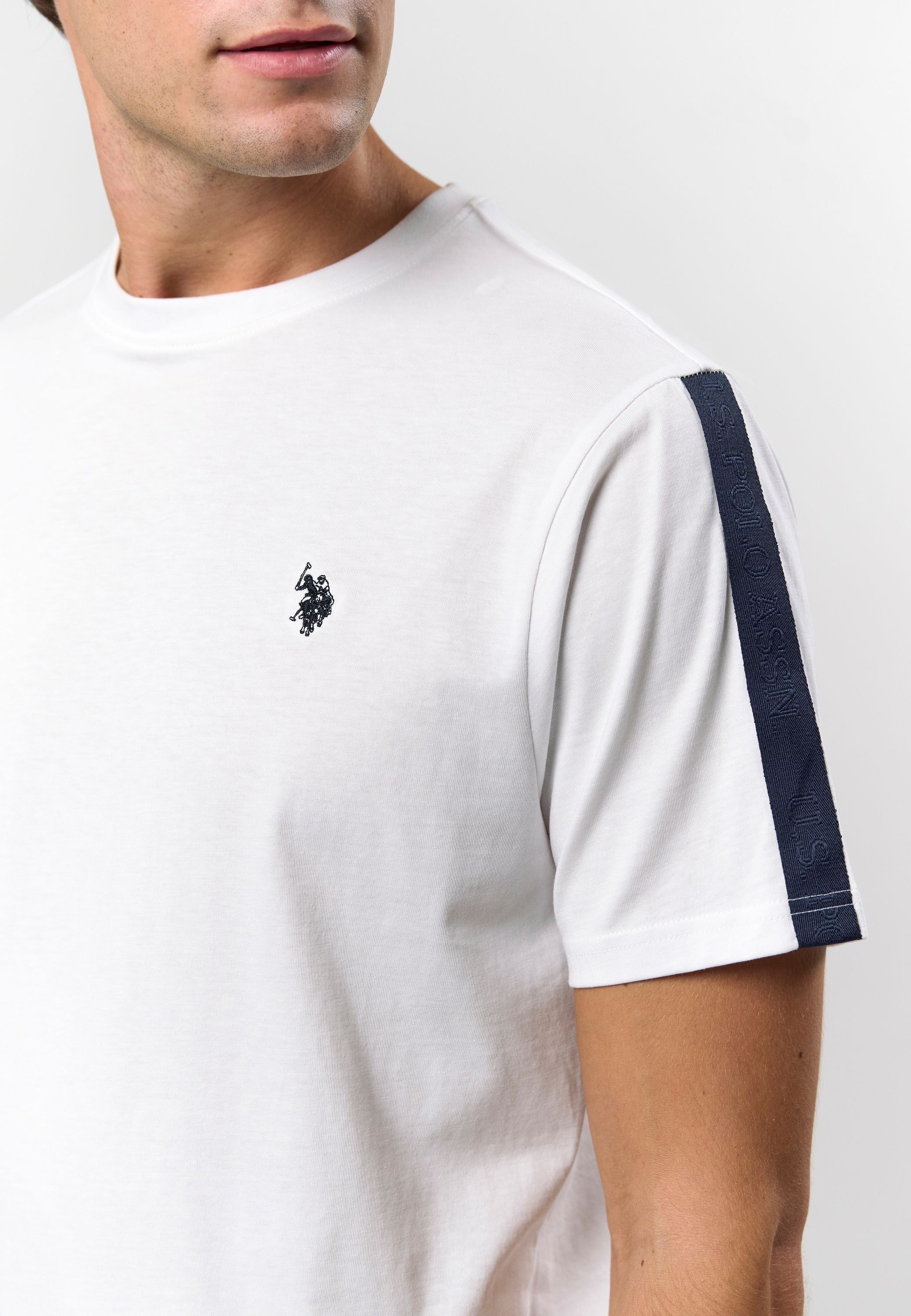 UMCarl T-shirt