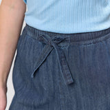 UWMira pull up pants