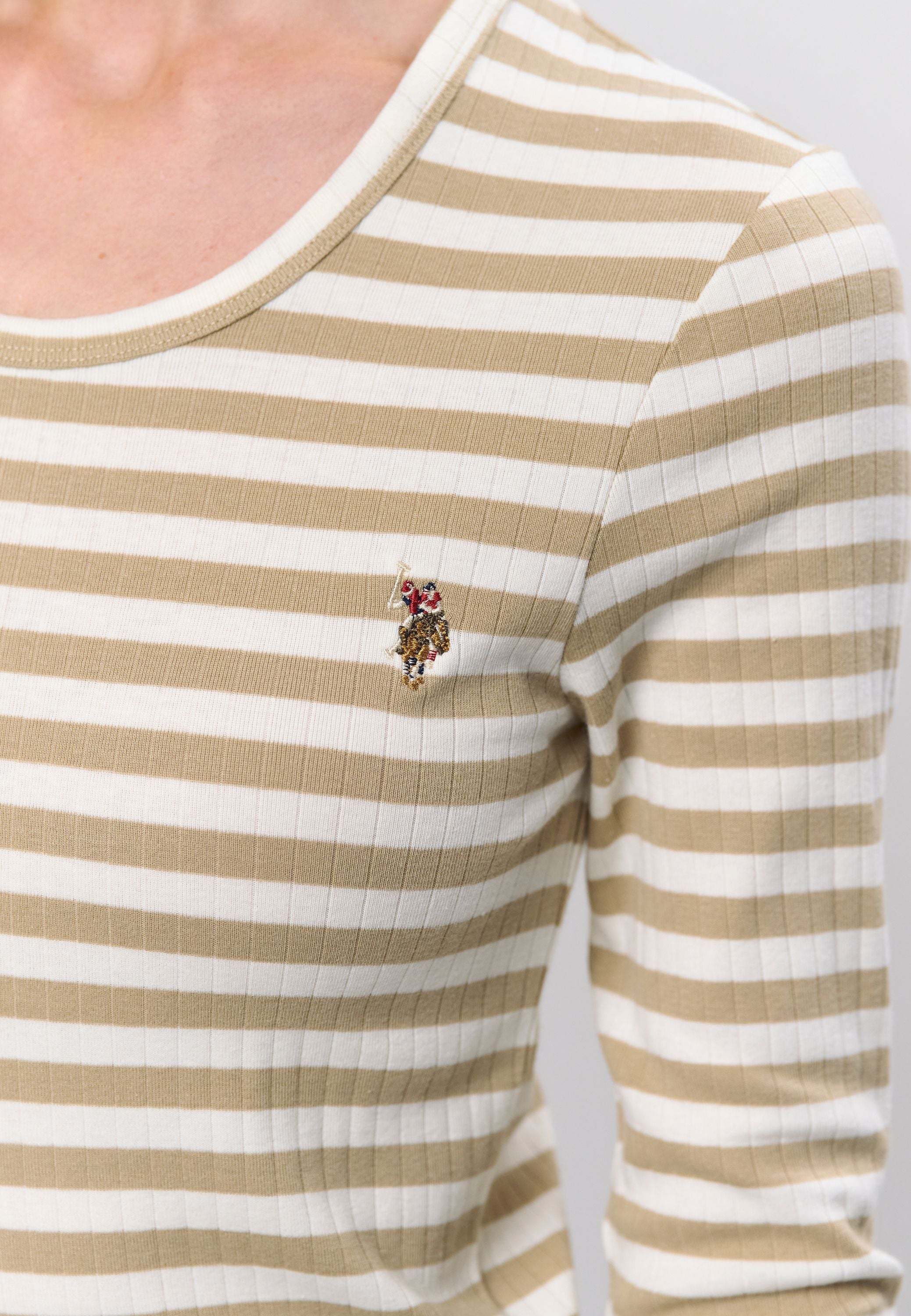 UWChanett Long Sleeve T-shirt