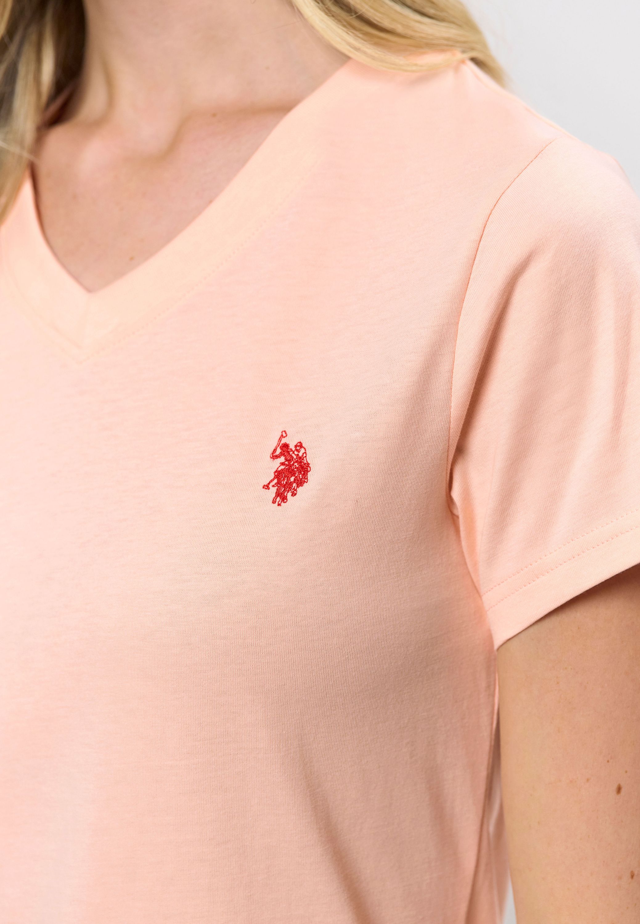 UWAssia Slim Fit T-shirt